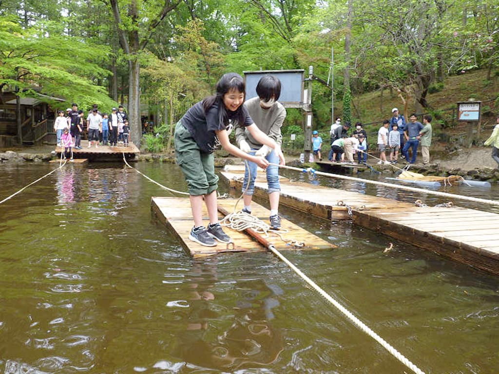 ワクワク!ドキドキ!アスレチック!~とんで!くぐって!よじ登れ!の様子